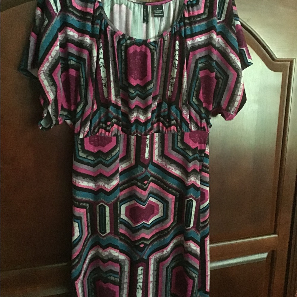 Multicolor Print Dress - Picture 3 of 3